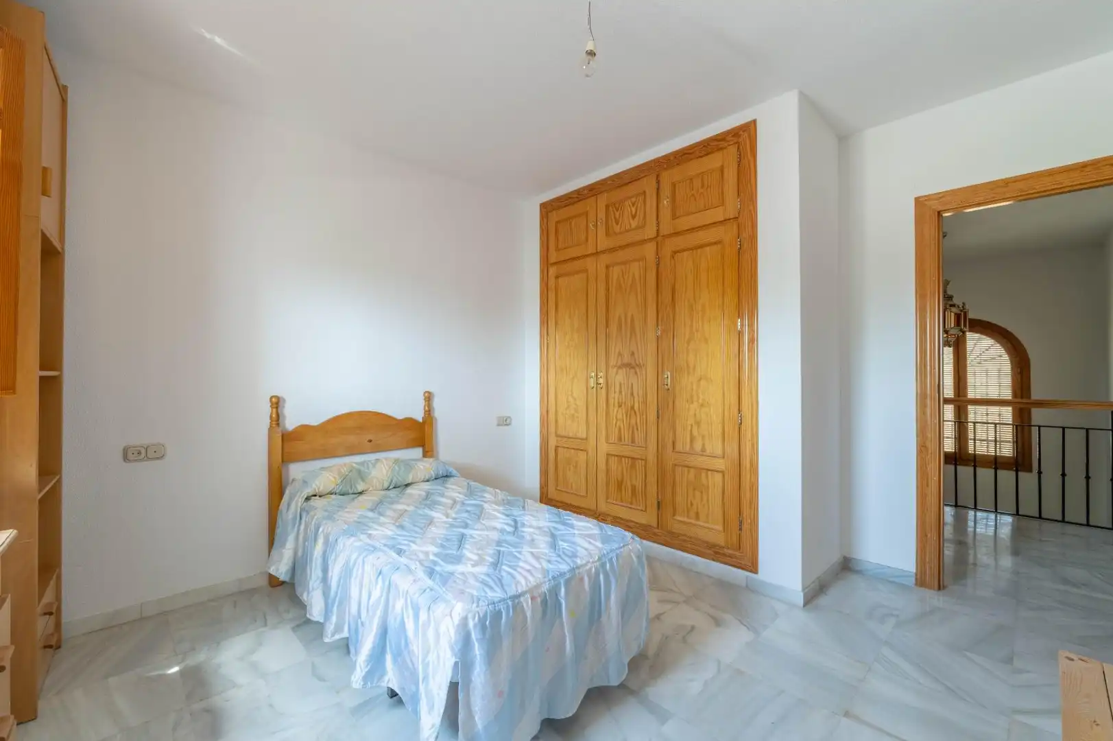Dormitori de Casa o xalet en venda en Las Gabias amb Calefacció, Jardí privat i Terrassa