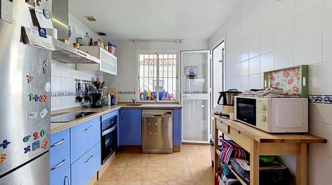 Foto 5 de Casa adosada en venta en Bollullos de la Mitación, Sevilla