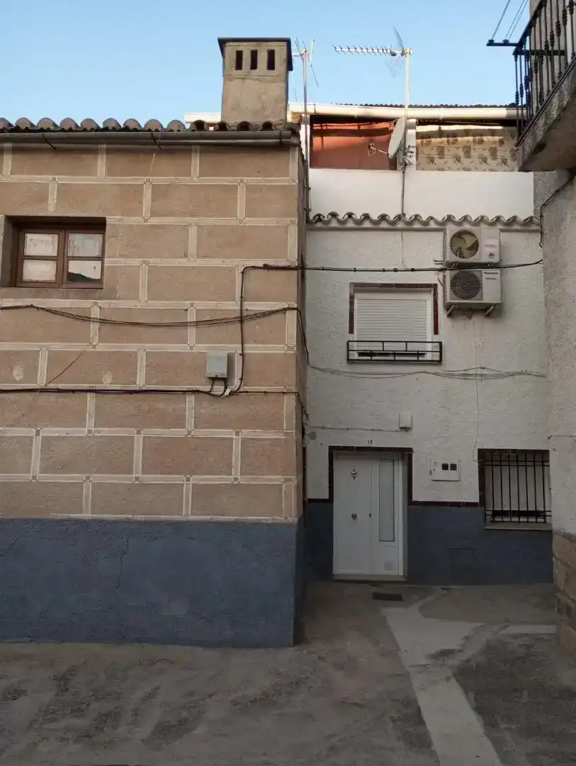 Vista exterior de Dúplex en venda en Valdefuentes amb Aire condicionat, Traster i Rentadora