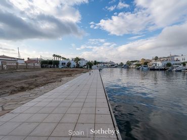 Terrain résidentiel à vendre à Carrer del Riu Muga 13