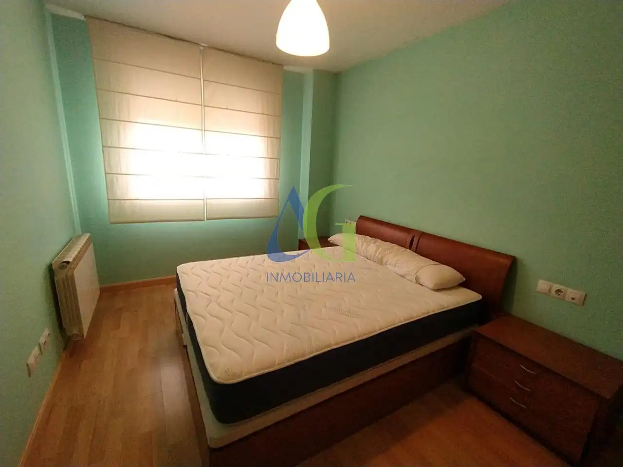 Habitación de Apartamento de alquiler en Villaquilambre con Calefacción, Terraza y Trastero