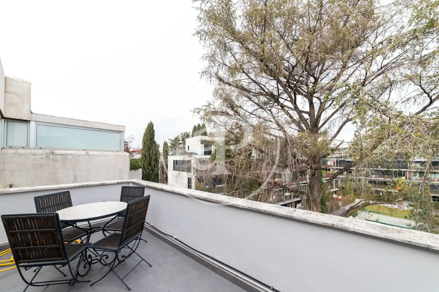 Terraza de Dúplex en venta en Madrid con Aire acondicionado, Calefacción y Jardín privado