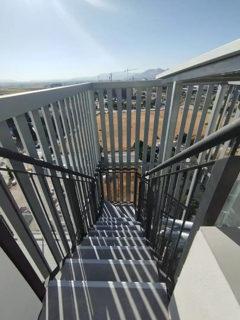 Balcony of Attic for rent in Granada  with Air Conditioner, Heating and Storage room