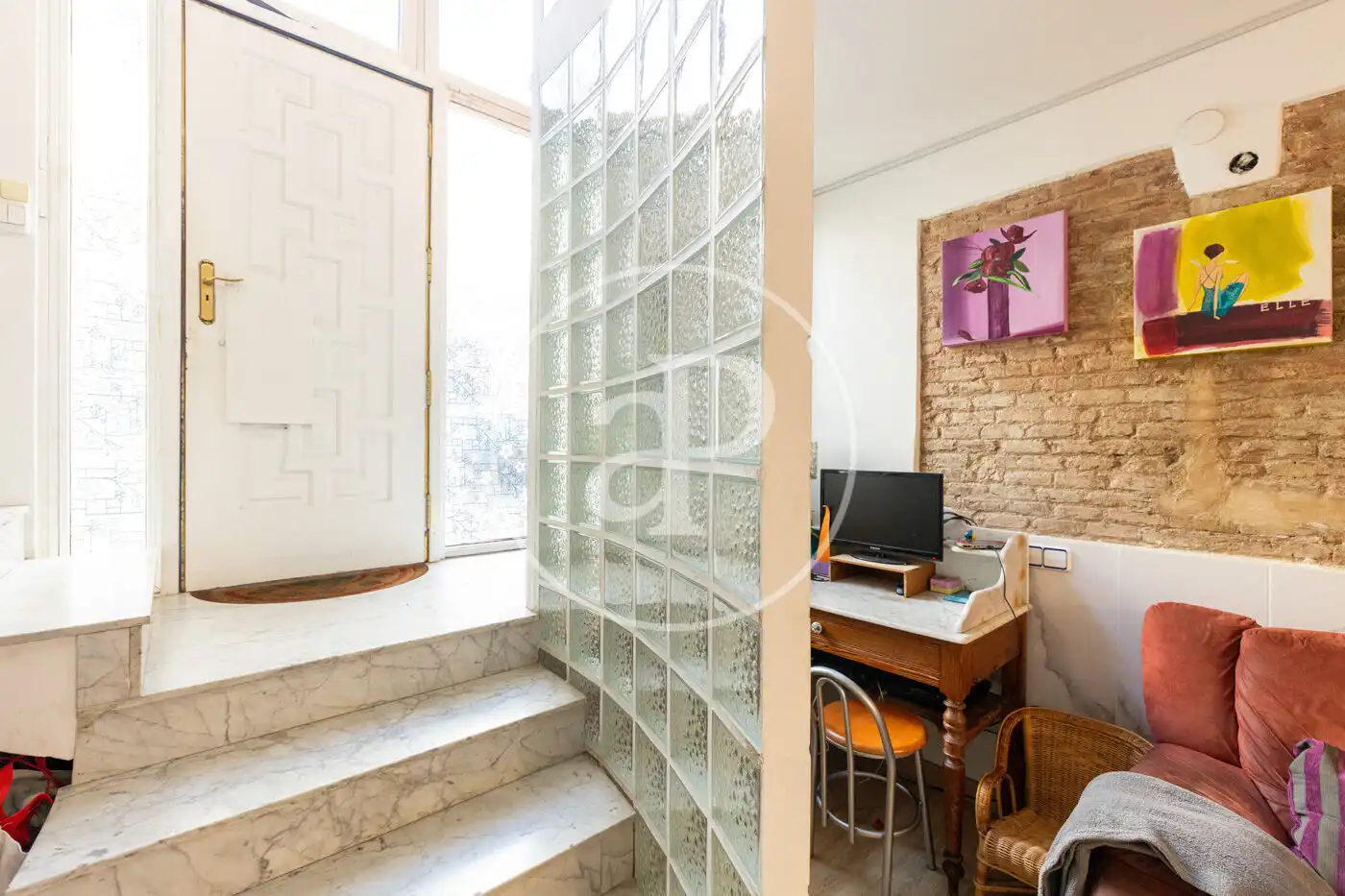 Loft zum Verkauf in Barcelona mit Klimaanlage, Heizung und Terrasse