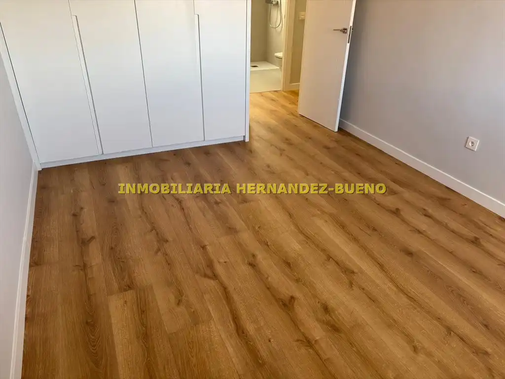 Flat for sale in Salamanca  with Air Conditioner, Heating and Balcony
