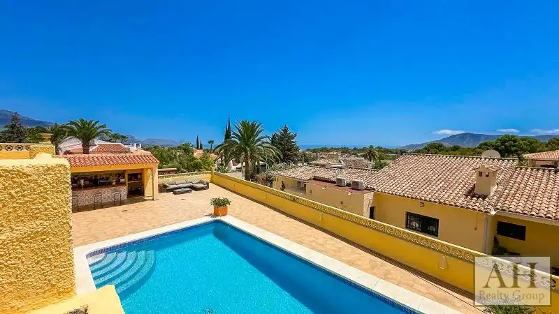 Houses for sale in Pueblo - Urbanizaciones