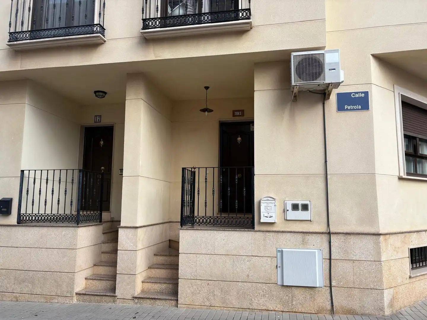 Terraced house with terrace for sale in Almansa, imagen 2
