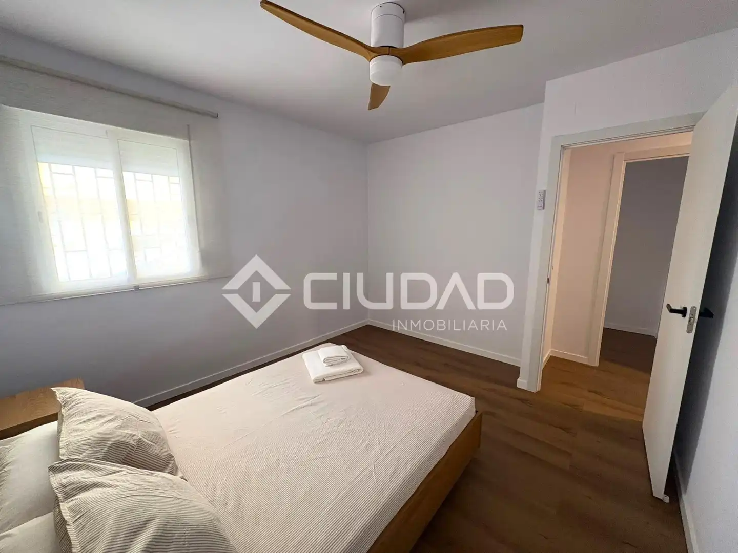 Bedroom of Flat for sale in Sanlúcar de Barrameda  with Furnished