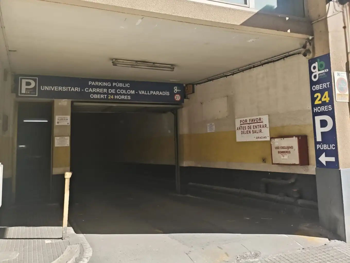 Parking de Garaje de alquiler en Terrassa con Alarma