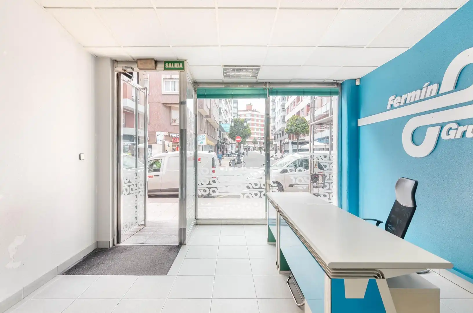 Local en venta en Oviedo 
