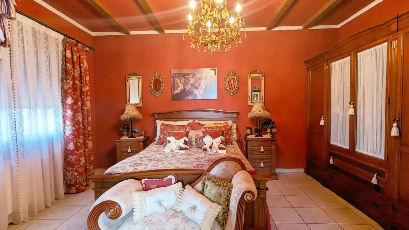 Dormitori de Casa o xalet en venda en Orihuela amb Aire condicionat, Calefacció i Terrassa