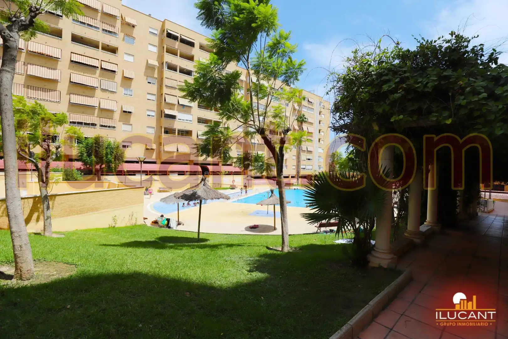 Swimming pool of Flat for sale in Alicante / Alacant  with Air Conditioner, Heating and Terrace