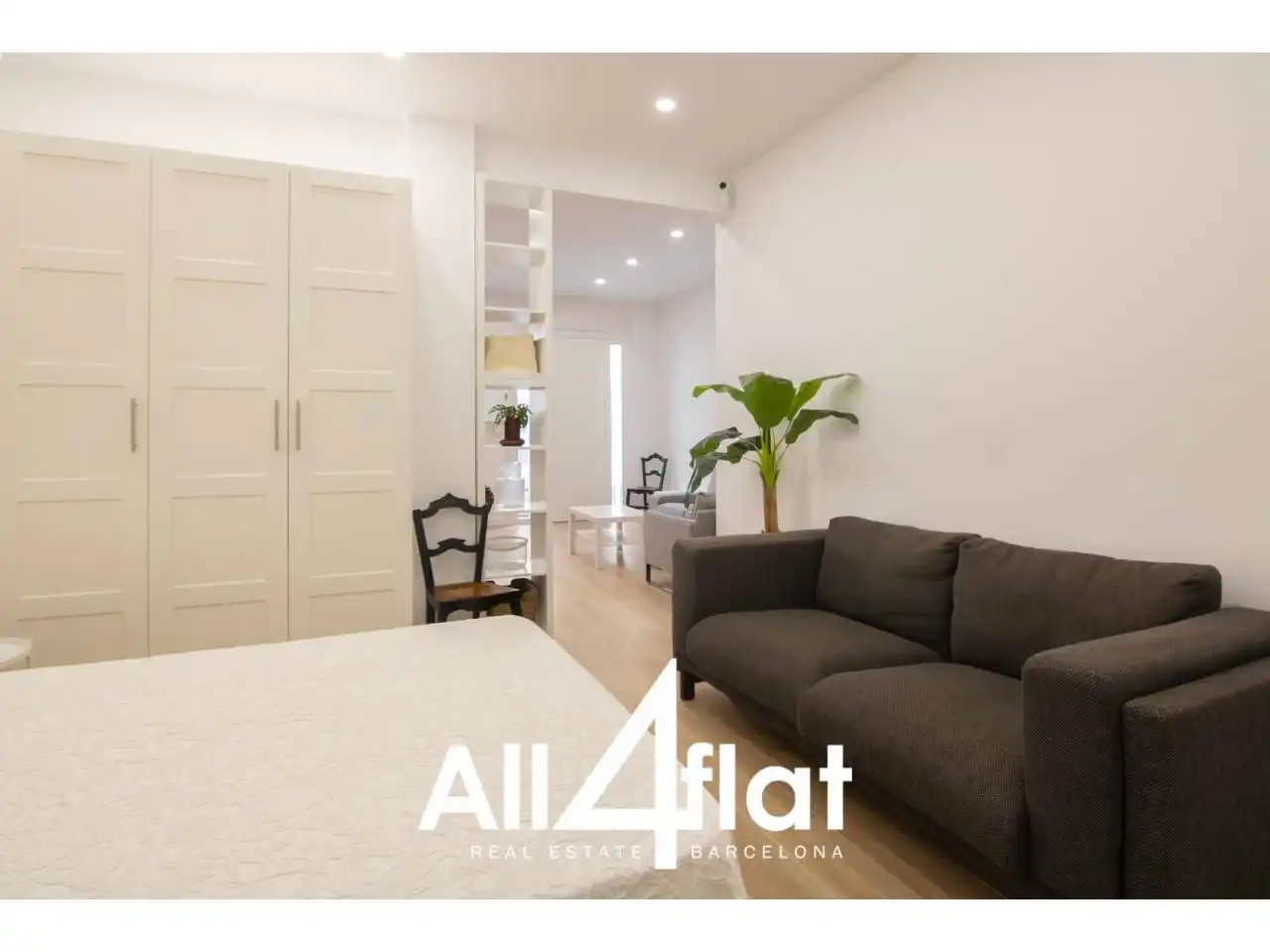 Schlafzimmer von Wohnung zur Miete in Barcelona mit Klimaanlage, Parkett und Möbliert