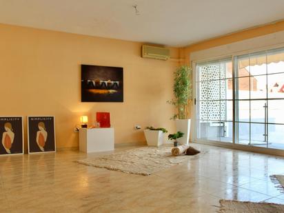 Living room of House or chalet for sale in Leganés  with Air Conditioner, Heating and Private garden