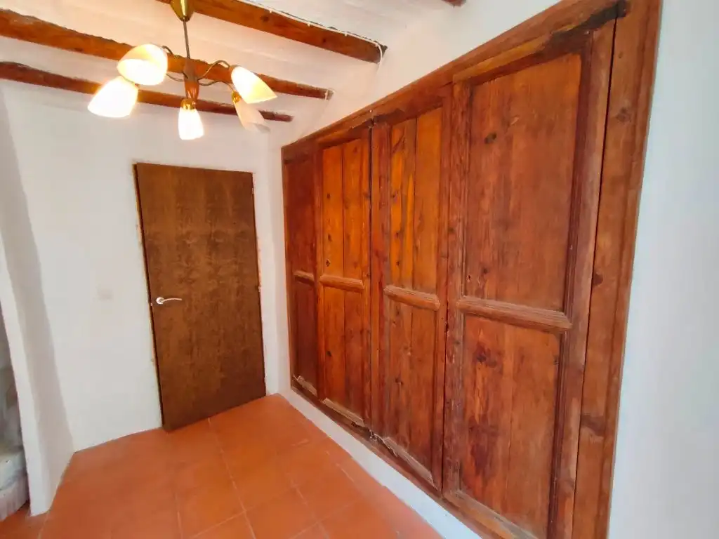 Einfamilien-Reihenhaus zum Verkauf in Valderrobres mit Heizung, Terrasse und Abstellraum