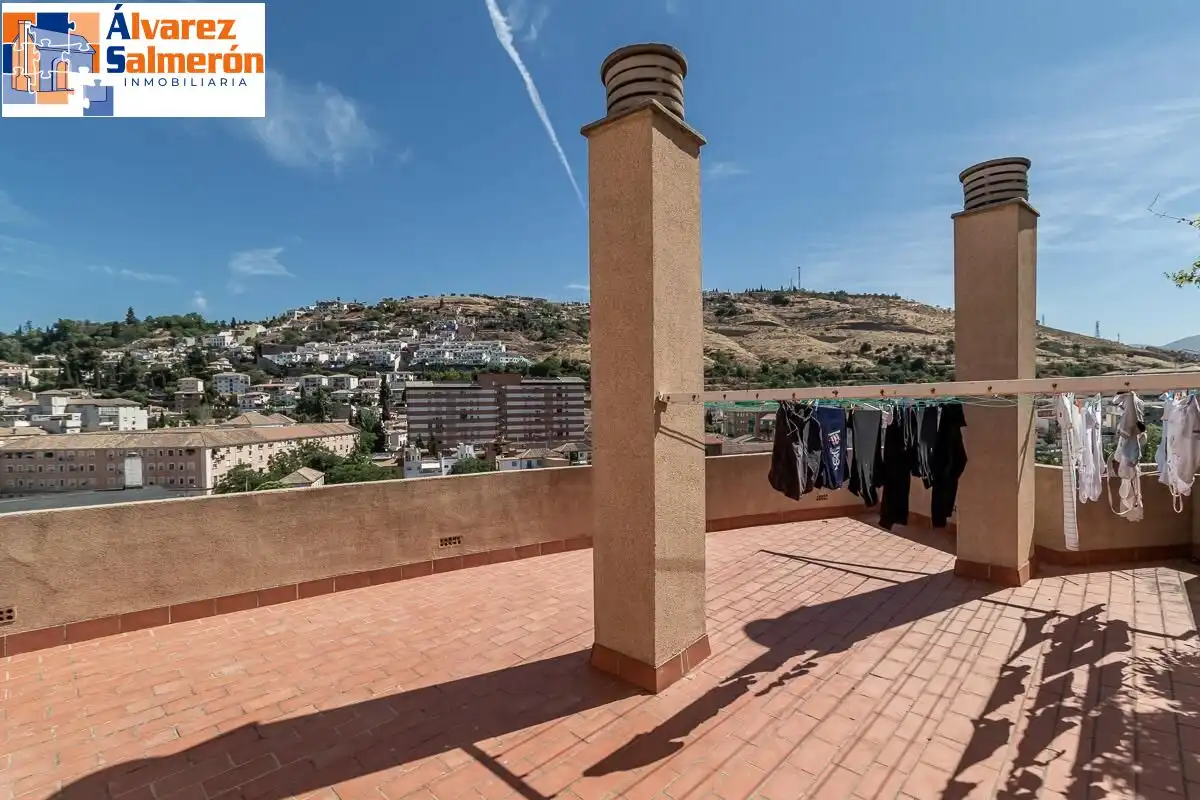 Exterior view of Flat for sale in Granada  with Heating and Storage room