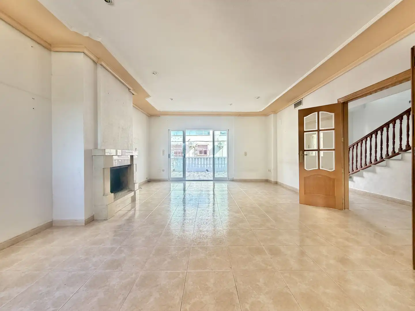 Sala d'estar de Casa o xalet en venda en Murcia amb Aire condicionat i Terrassa