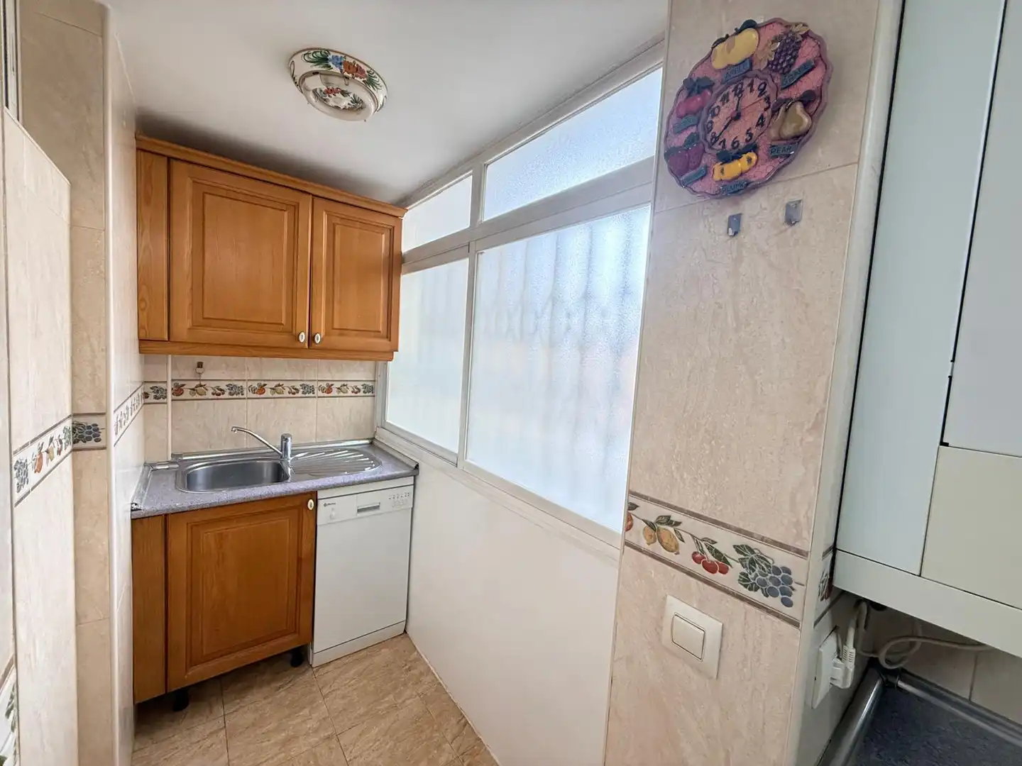 Kitchen of Flat for rent in Ciudad Lineal