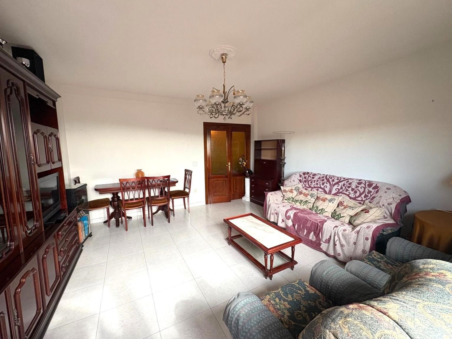 Sala d'estar de Pis en venda en Segovia Capital amb Calefacció, Terrassa i Balcó