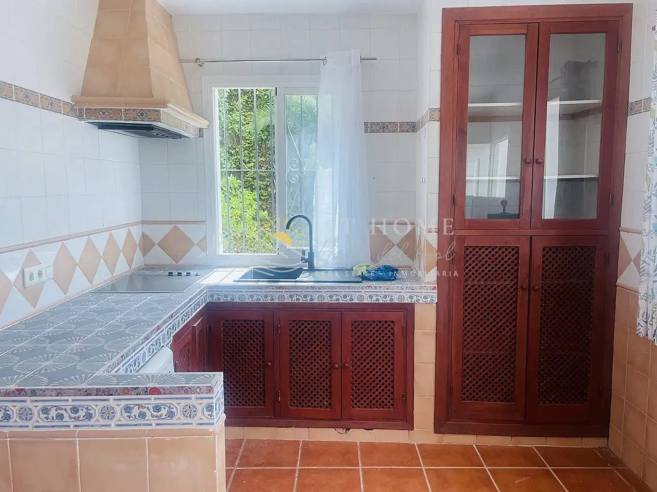 Cocina de Casa o chalet de alquiler en Nerja con Terraza, Piscina y Horno