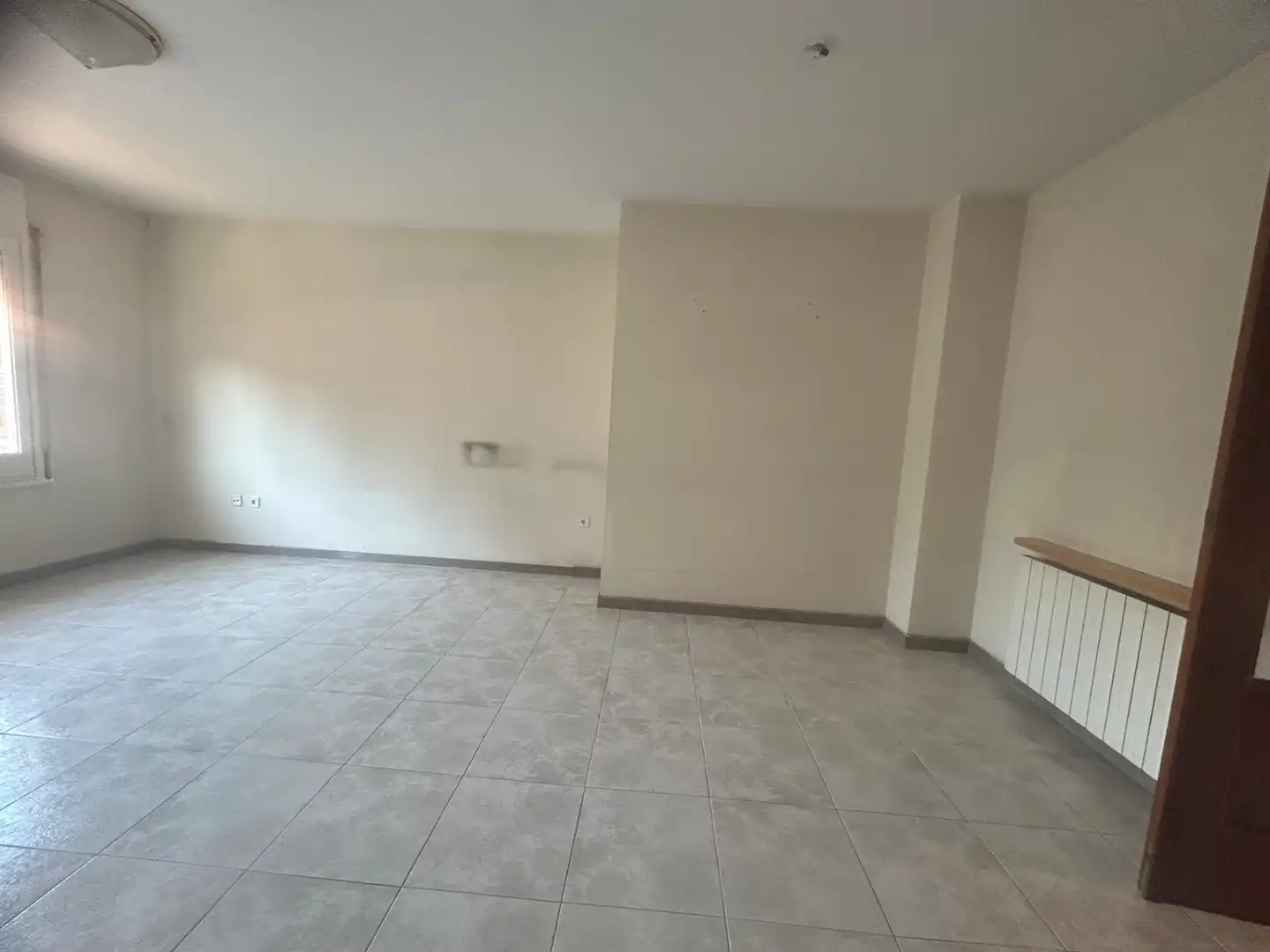 Wohnung zum Verkauf in Manresa mit Klimaanlage, Heizung und Abstellraum