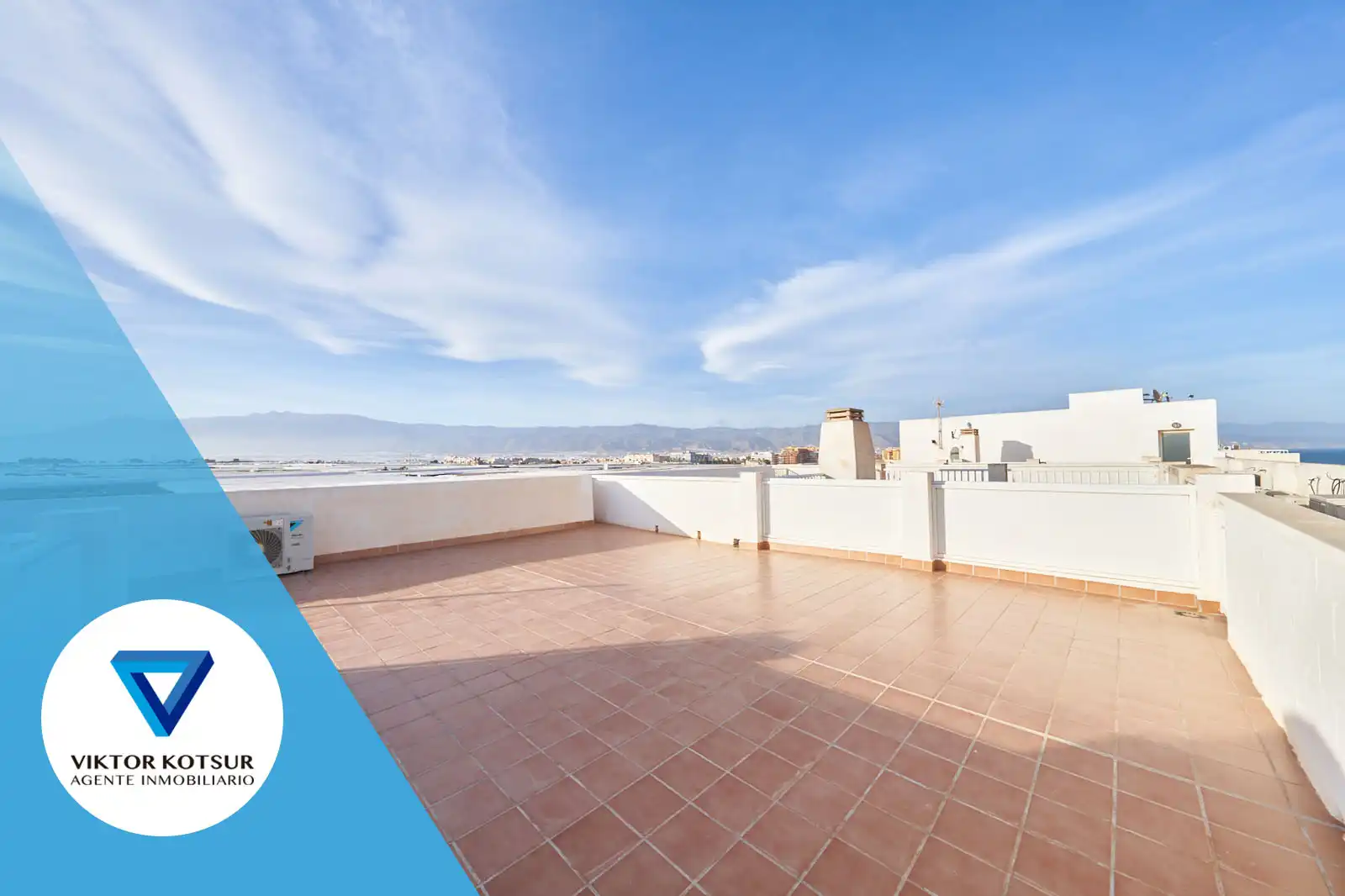 Exterior view of Attic for sale in Roquetas de Mar  with Air Conditioner, Heating and Terrace