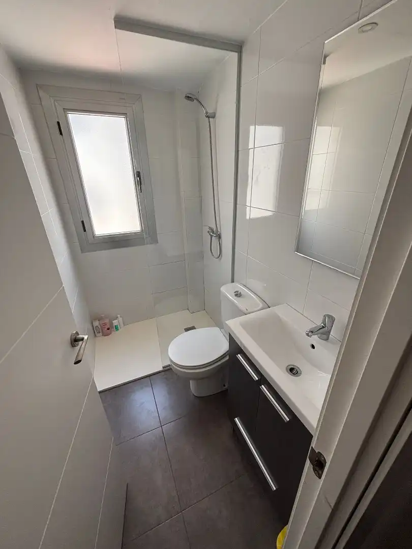 Baño de Piso de alquiler en Zaragoza con Calefacción, Amueblado y Horno
