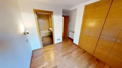 Habitación de Planta baja en venta en Ordino con Calefacción, Parquet y Terraza