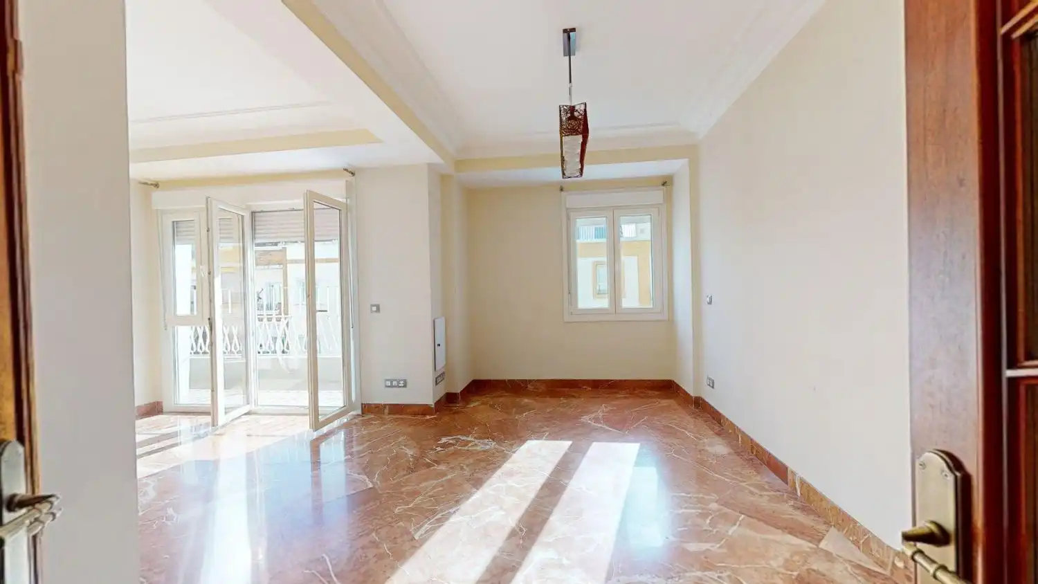 Flat for rent in Sevilla  with Air Conditioner, Heating and Terrace