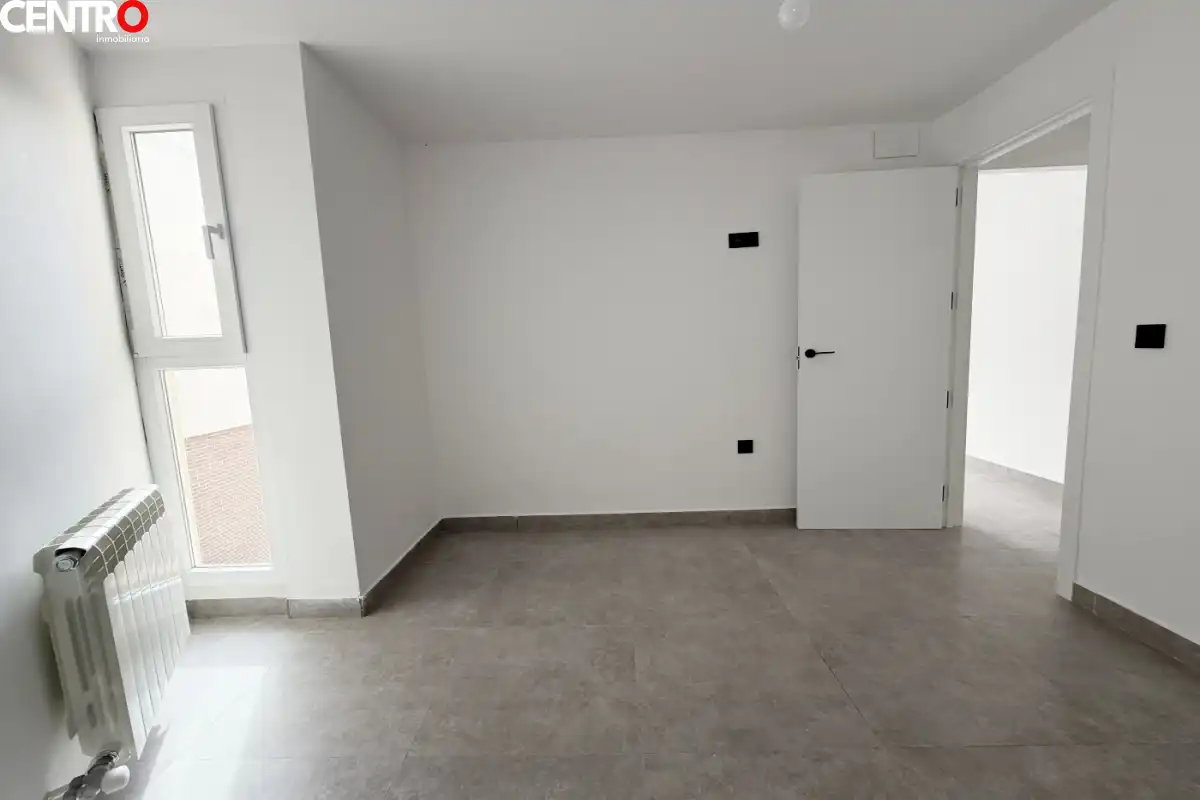 Piso en venta en La Zubia con Aire acondicionado, Calefacción y Jardín privado