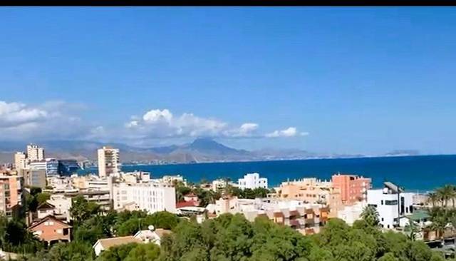 Piso en Alquiler en PAU 5