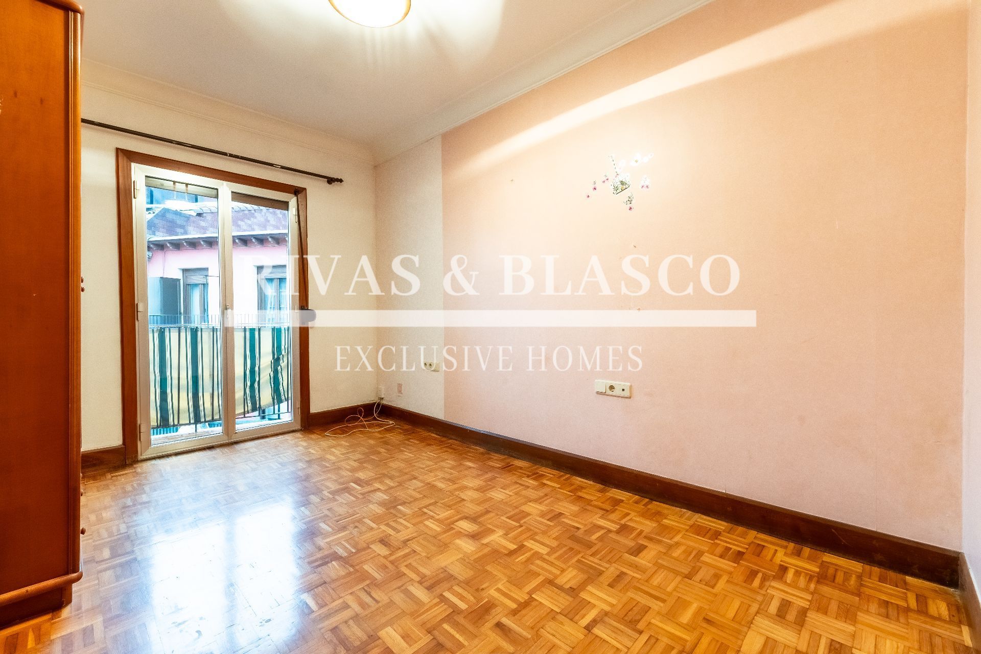 Bedroom of Apartment for sale in Donostia - San Sebastián   with Storage room