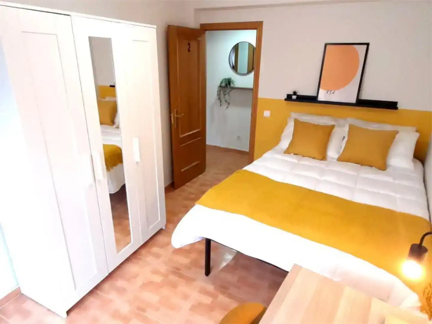 Bedroom of Flat for share in León Capital   with Storage room and Furnished