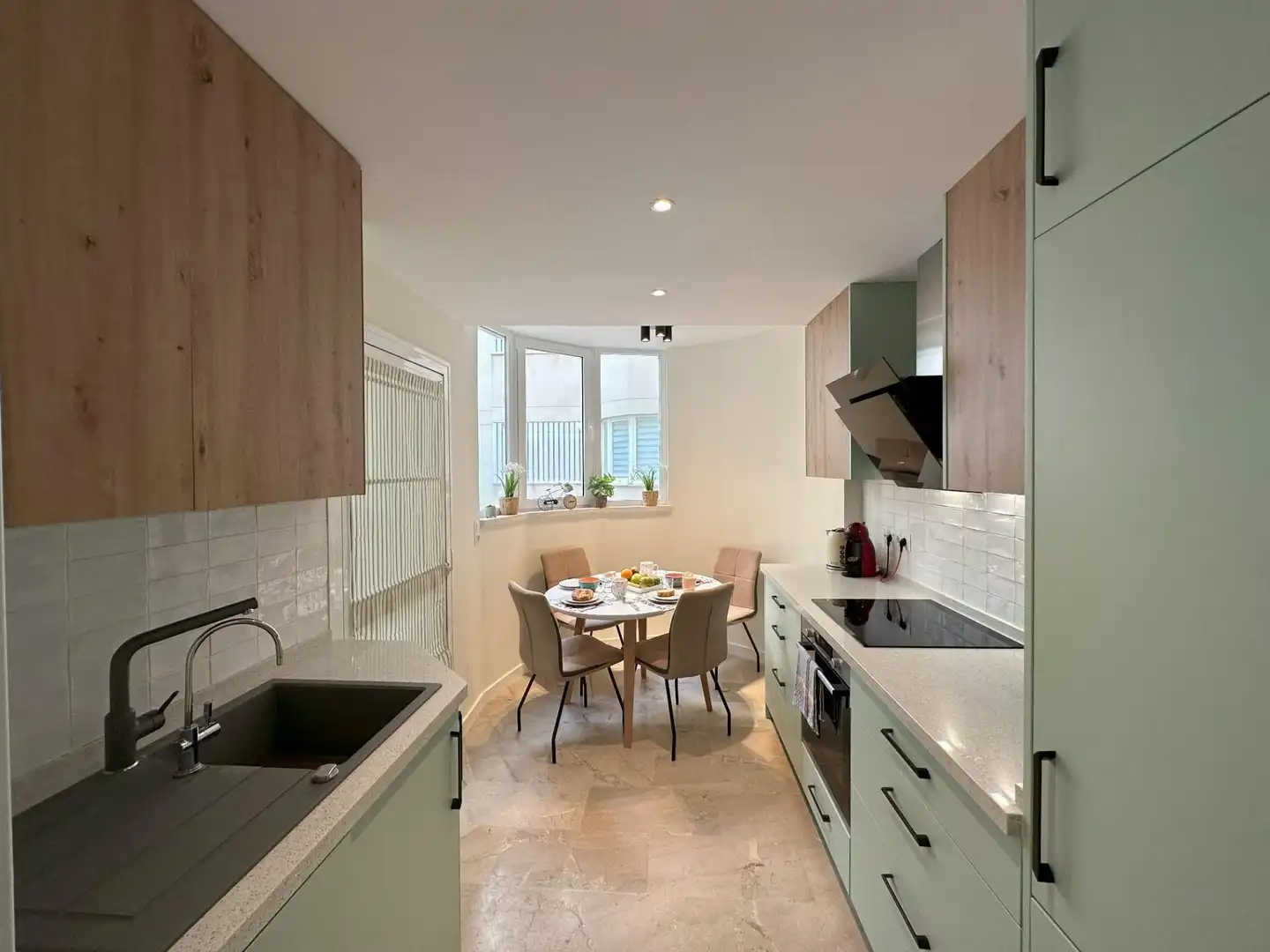 Kitchen of Flat for sale in Torremolinos  with Air Conditioner, Terrace and Community pool