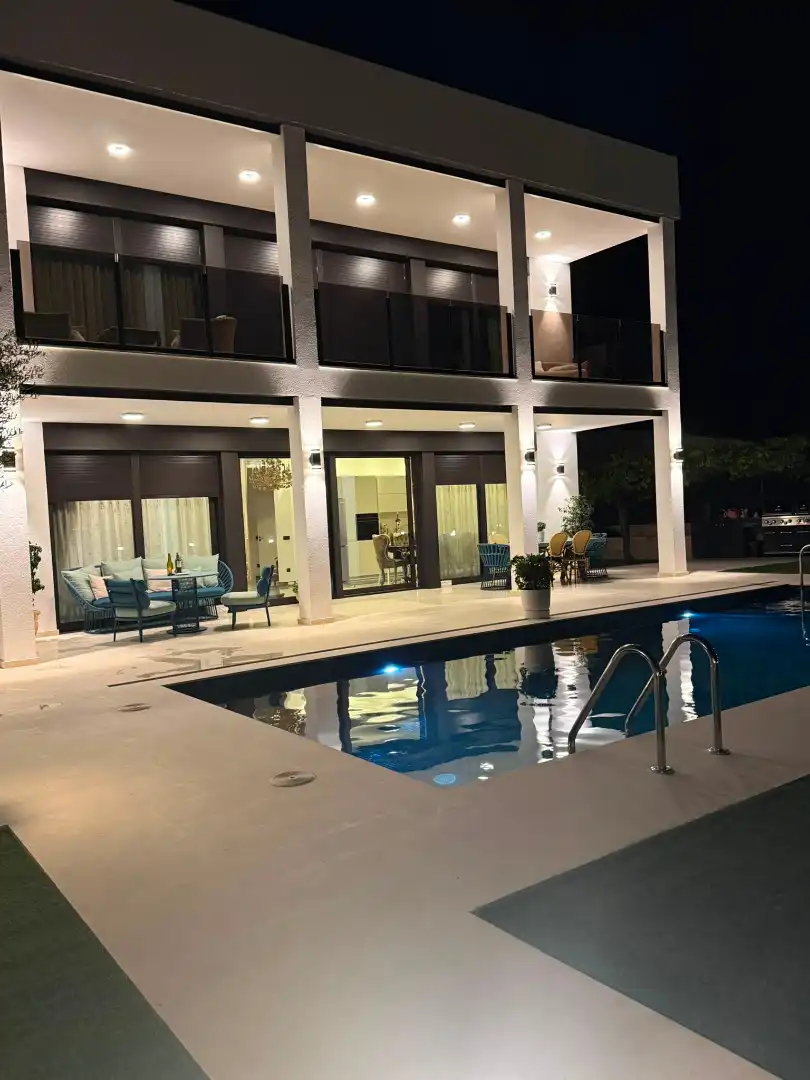 Chalet con piscina en venta en Carrer Cadí, imagen 42