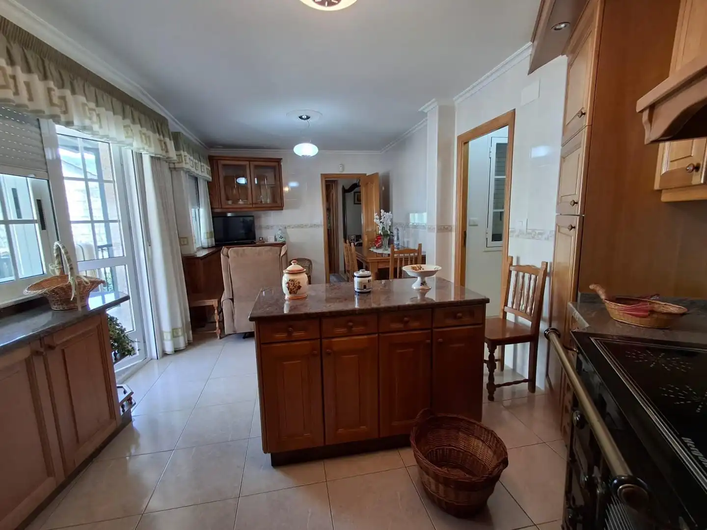 Cocina de Casa o chalet en venta en Cenlle con Calefacción, Jardín privado y Terraza