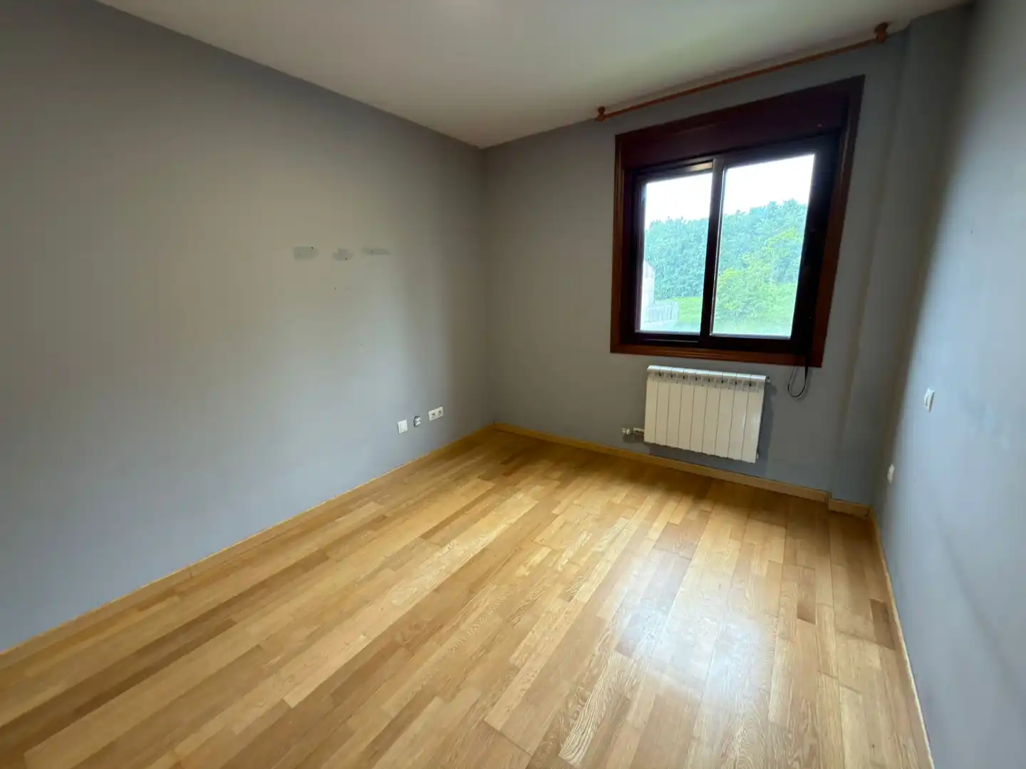 Habitación de Piso en venta en Pontevedra Capital  con Calefacción, Parquet y Trastero