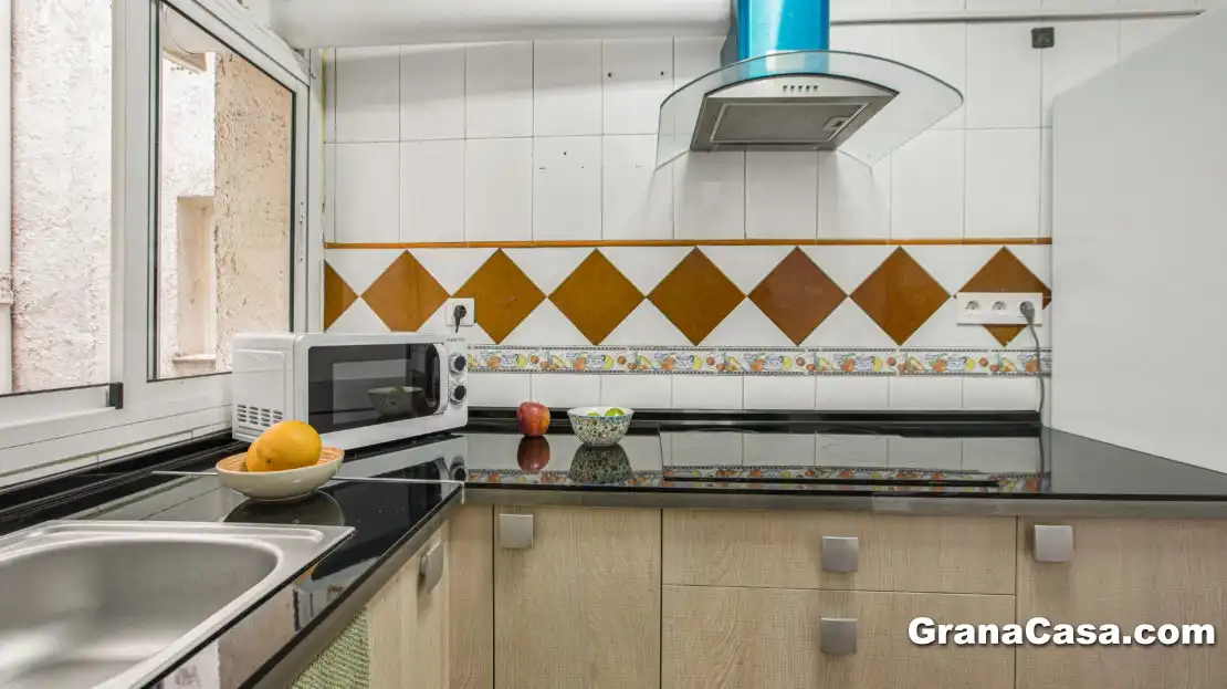 Kitchen of Flat for rent in Maracena  with Air Conditioner, Heating and Furnished