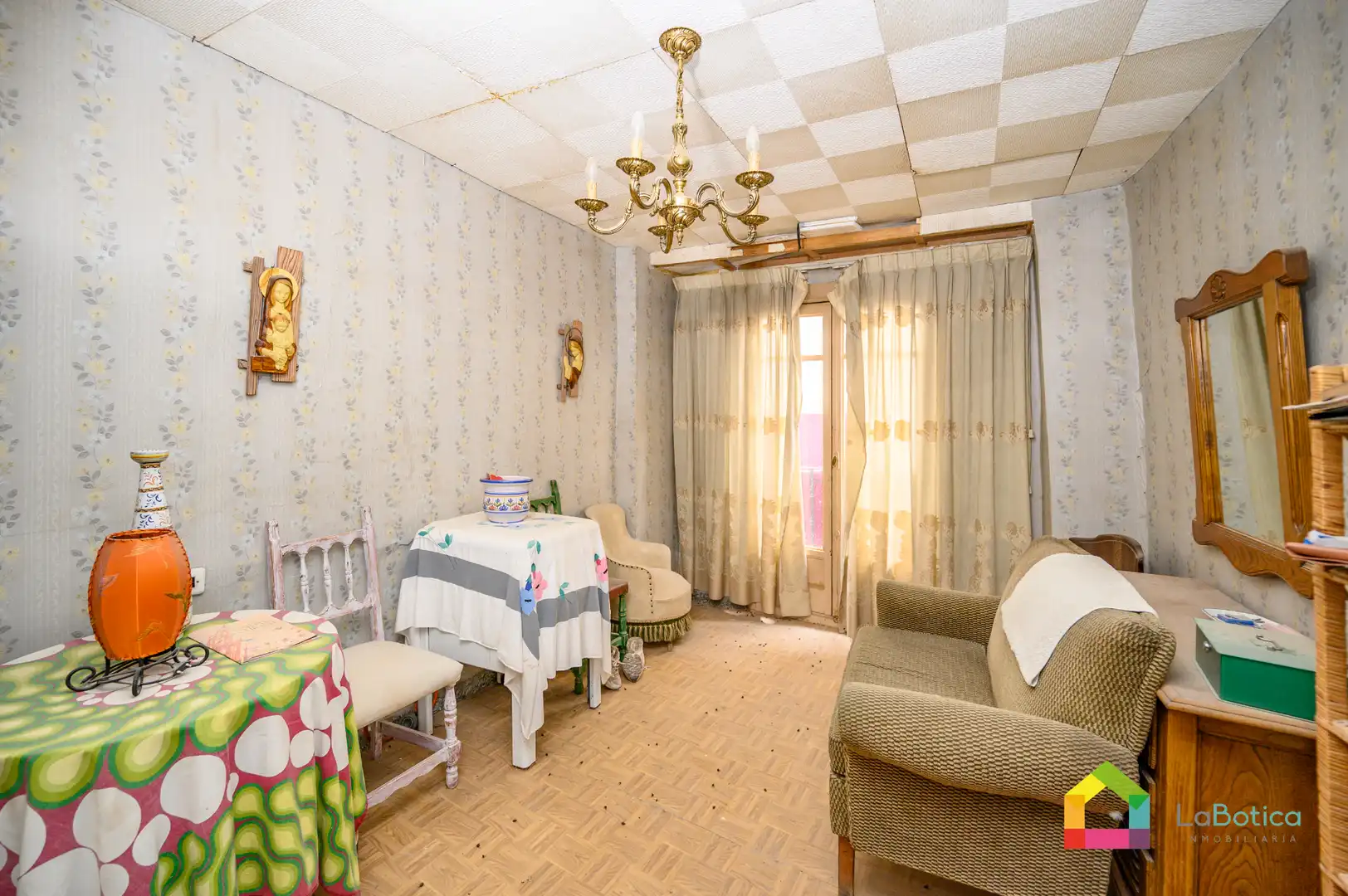 Sala de estar de Edificio en venta en Toledo