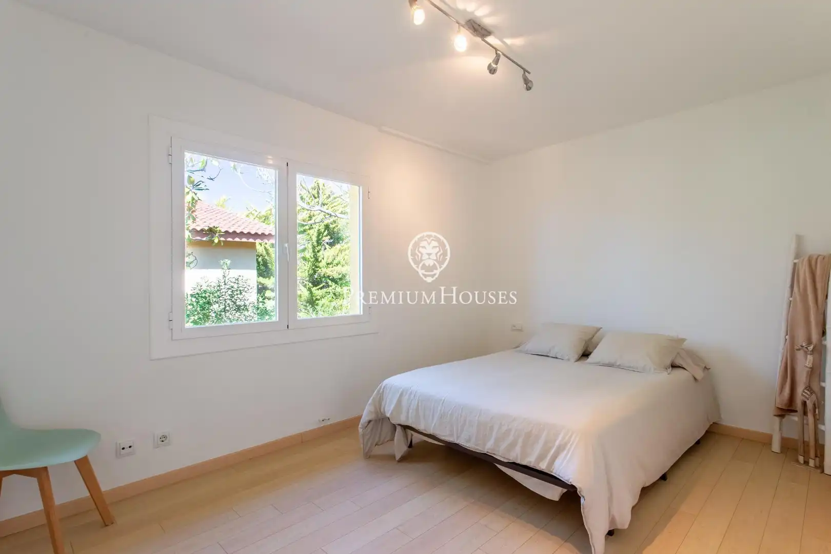 Habitación de Casa o chalet en venta en Arenys de Mar con Calefacción, Jardín privado y Terraza