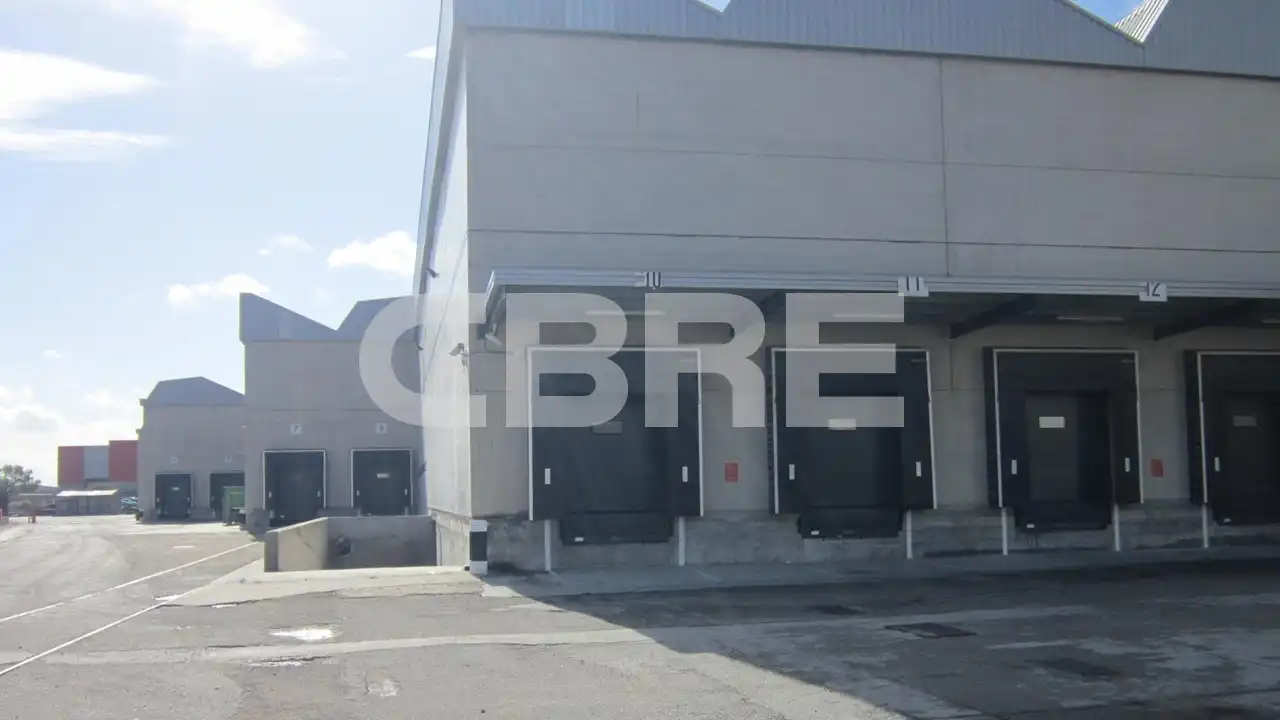 Vista exterior de Nave industrial de alquiler en Valdemoro