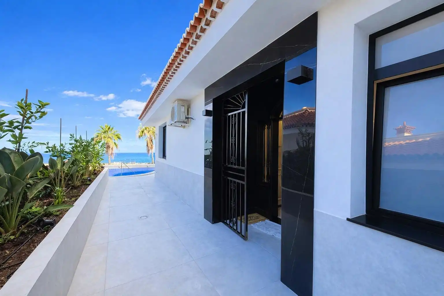 Terrace of Houses for sale in Adeje  with Air Conditioner, Private garden and Terrace