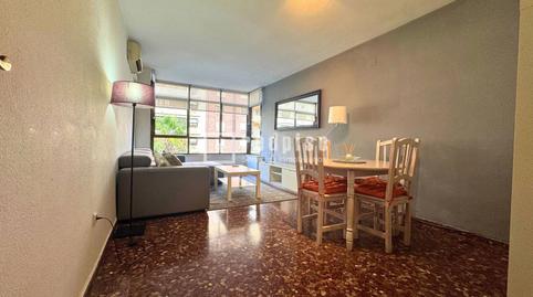 Foto 3 de Dúplex de alquiler en De Raquel Paya Pedagoga, En Corts - Doctor Waksman,  Valencia Capital