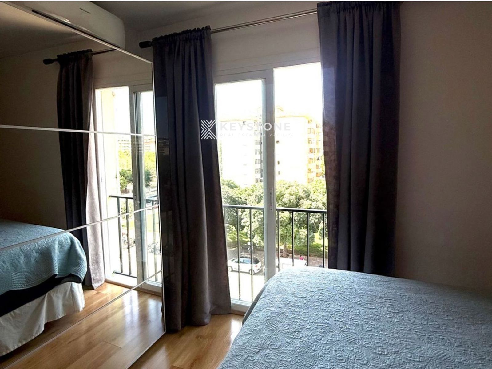 Dormitori de Pis de lloguer en  Palma de Mallorca amb Aire condicionat, Terrassa i Traster