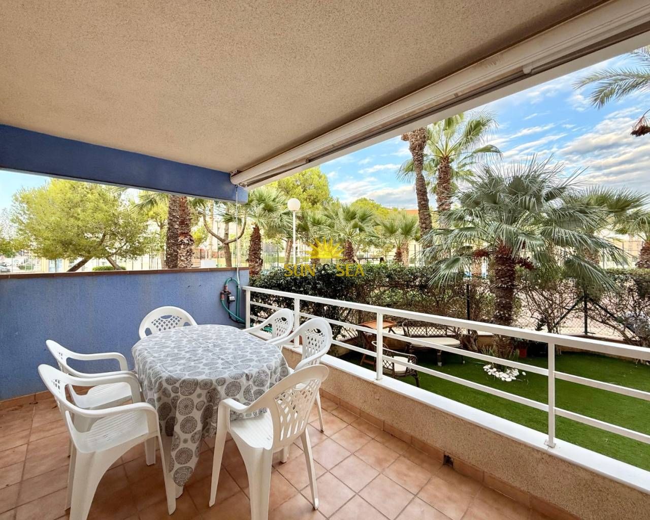 Terrace of House or chalet to rent in Orihuela  with Air Conditioner, Heating and Parquet flooring