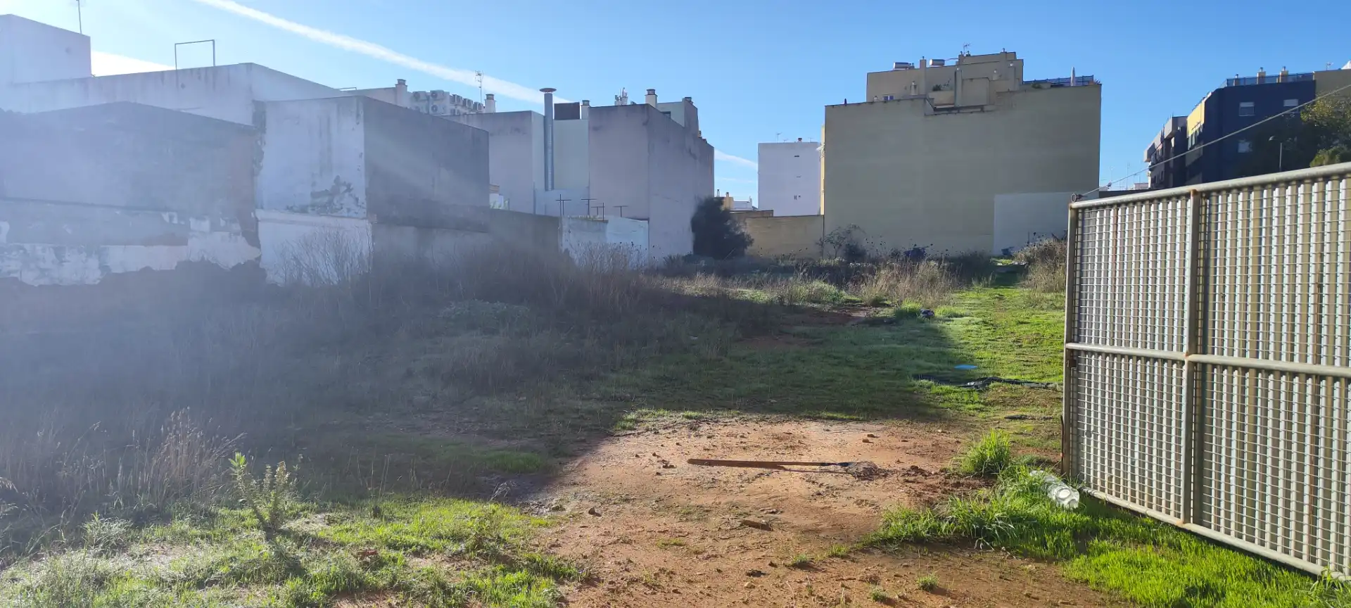 Terreny industrial en venda en Dos Hermanas