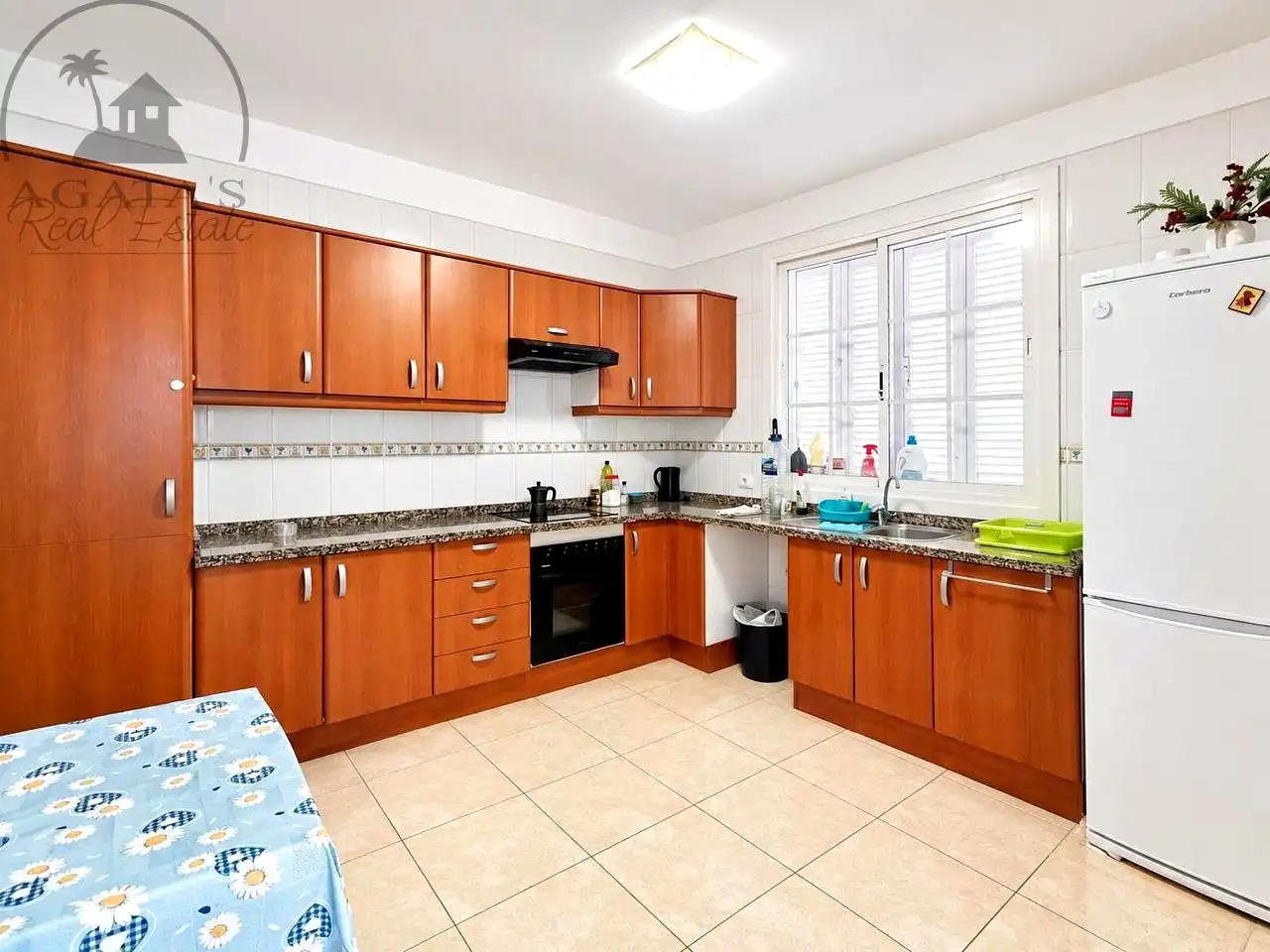 Cocina de Casa o chalet en venta en La Orotava con Jardín privado, Terraza y Piscina