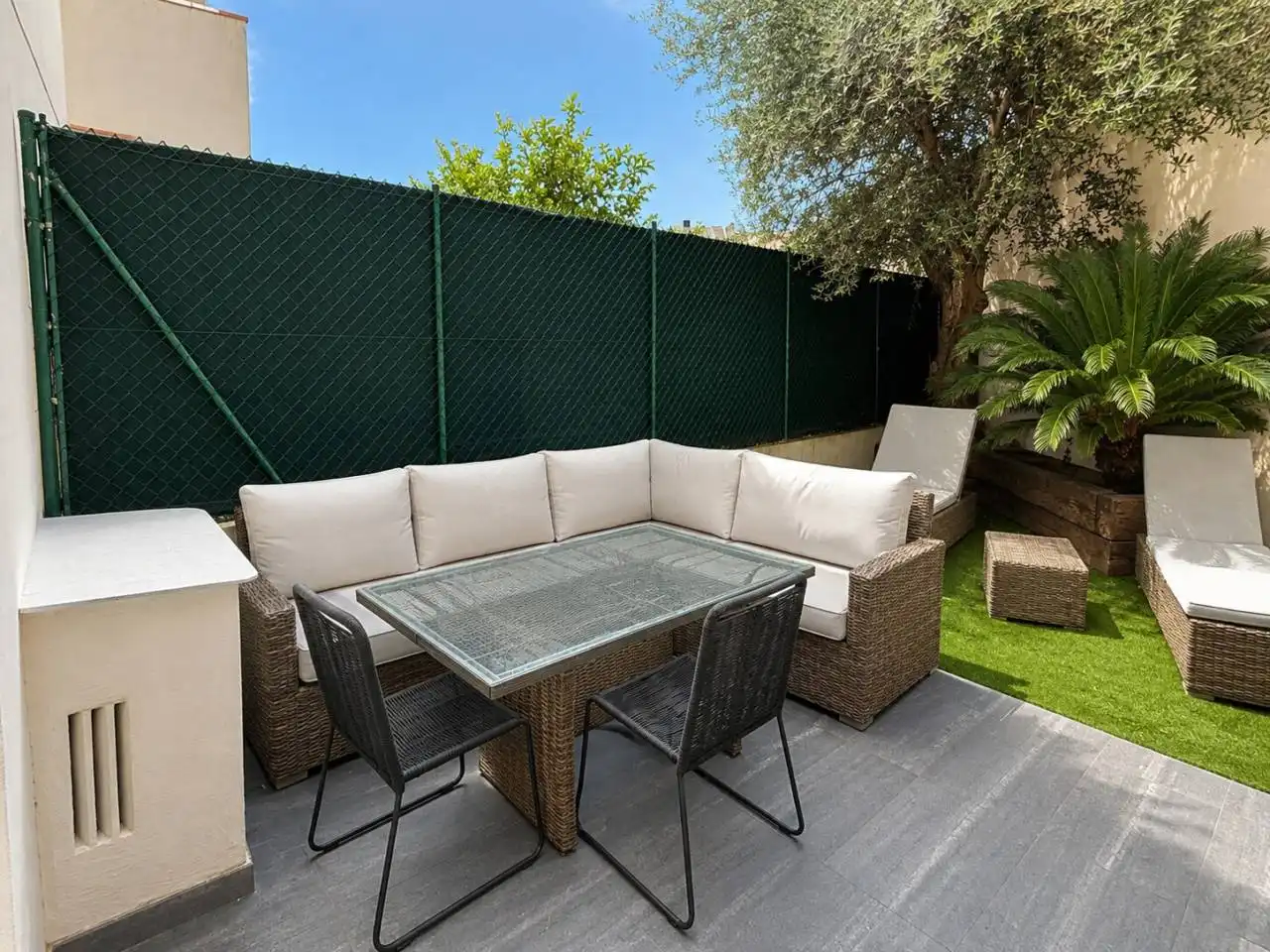 Piso con jardín en venta en Calle Ginesta