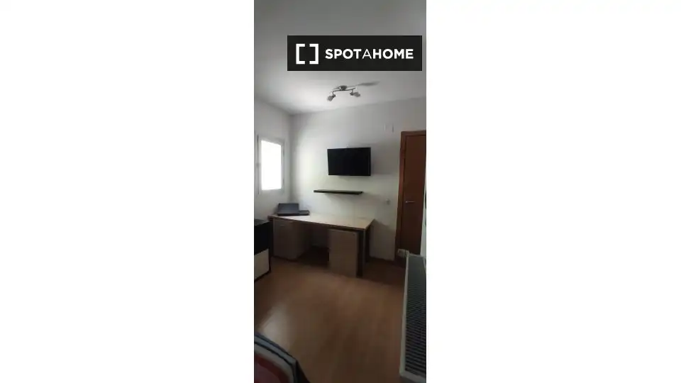Room in PAU de Carabanchel