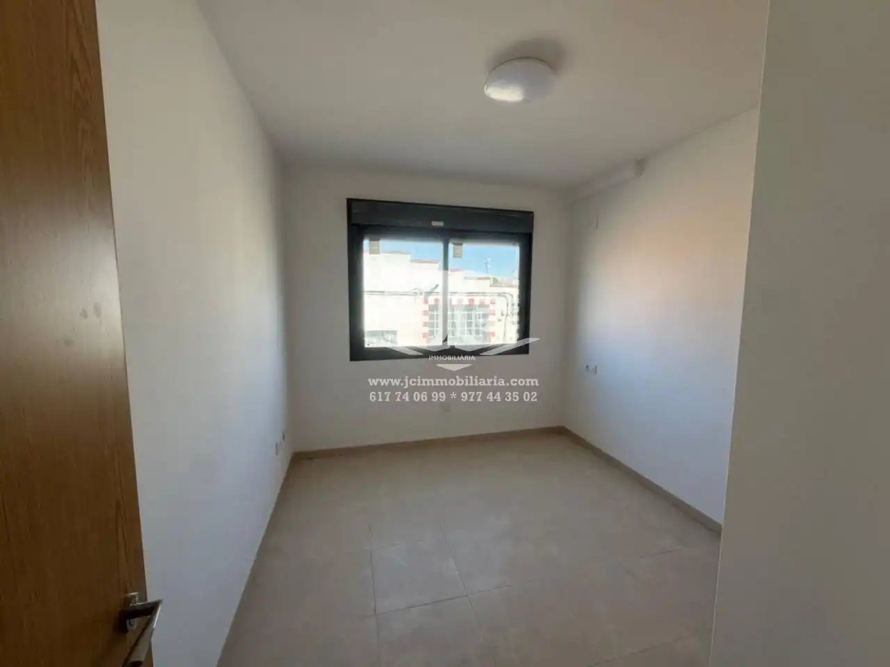 Bedroom of Flat for rent in L'Aldea  with Air Conditioner, Terrace and Storage room